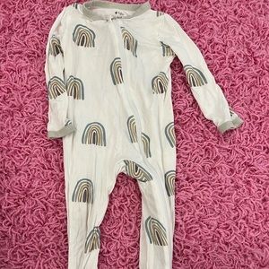 Kyte pajamas 6-12 month, used but in great condition